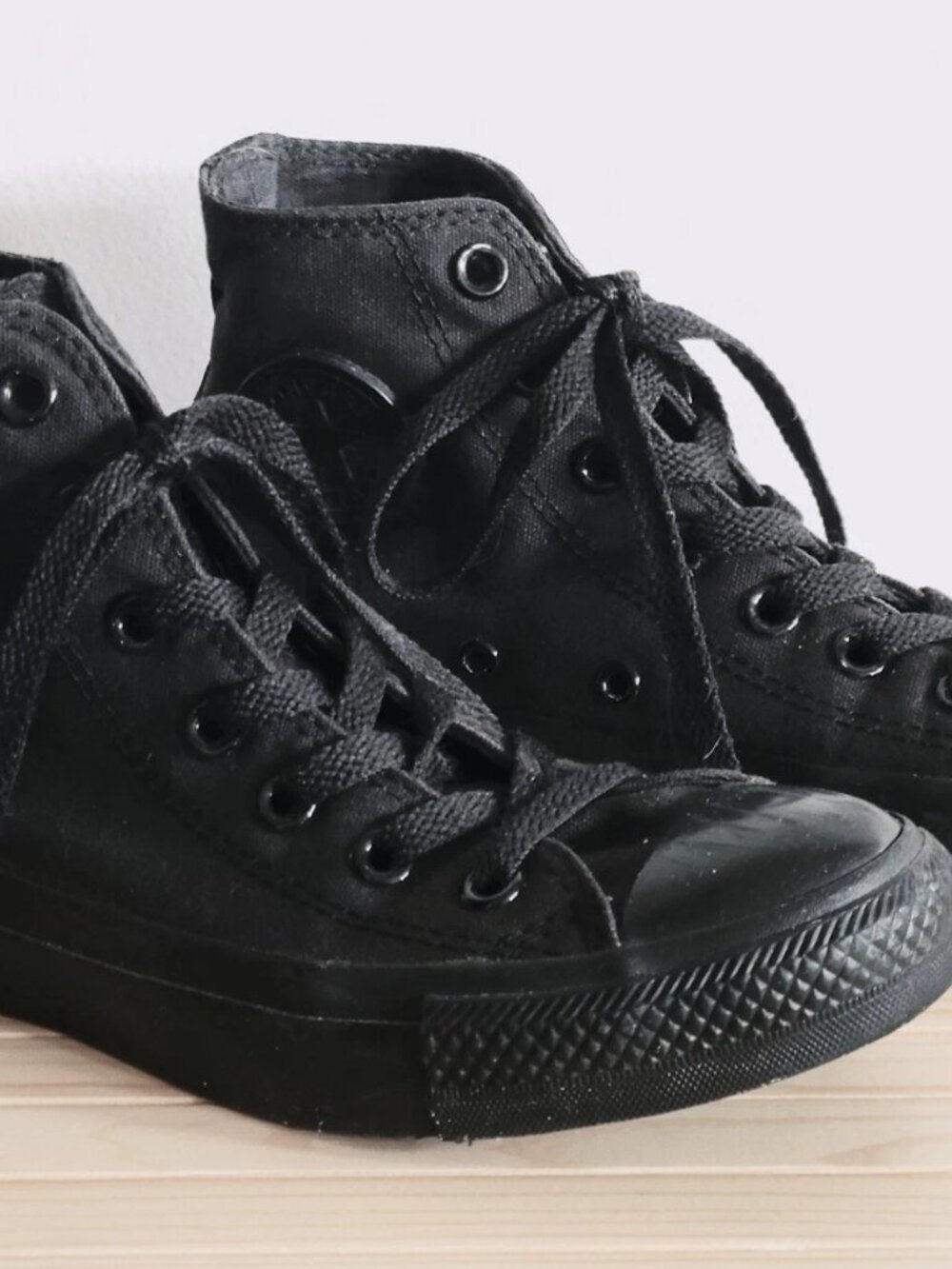 CONVERSE All Star Triple Black/Mono Hi Top Sneakers Women's sz 6 / 23cm